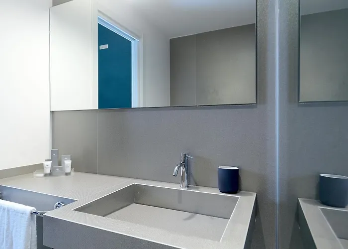 B&bari, Via Cairoli - Le Di Aurelia Bed & Breakfast 4*