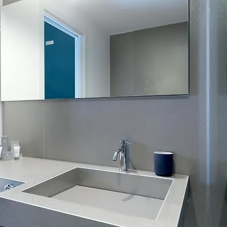 B&bari, Via Cairoli - Le Di Aurelia Bed & Breakfast 4*