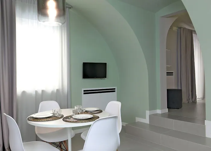 B&bari, Via Cairoli - Le Di Aurelia