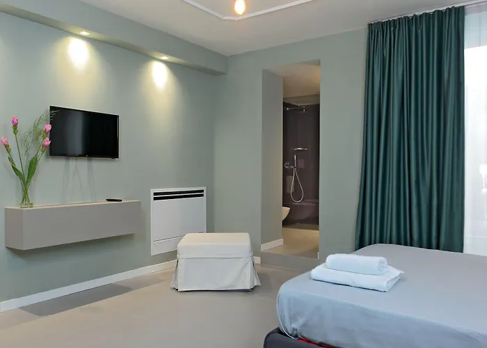 B&bari, Via Cairoli - Le Di Aurelia 4*