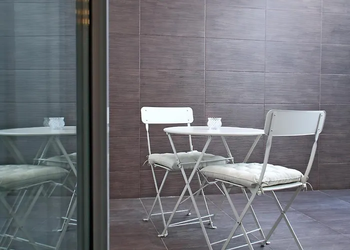 B&bari, Via Cairoli - Le Di Aurelia 4*